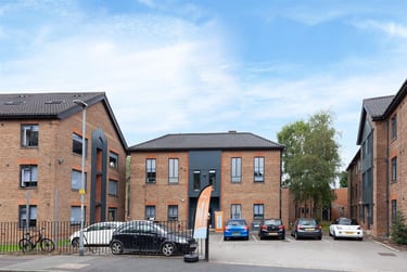 1 bed flat, Cromwell Range, Victoria Park, Manchester, M146FQ - Image 2